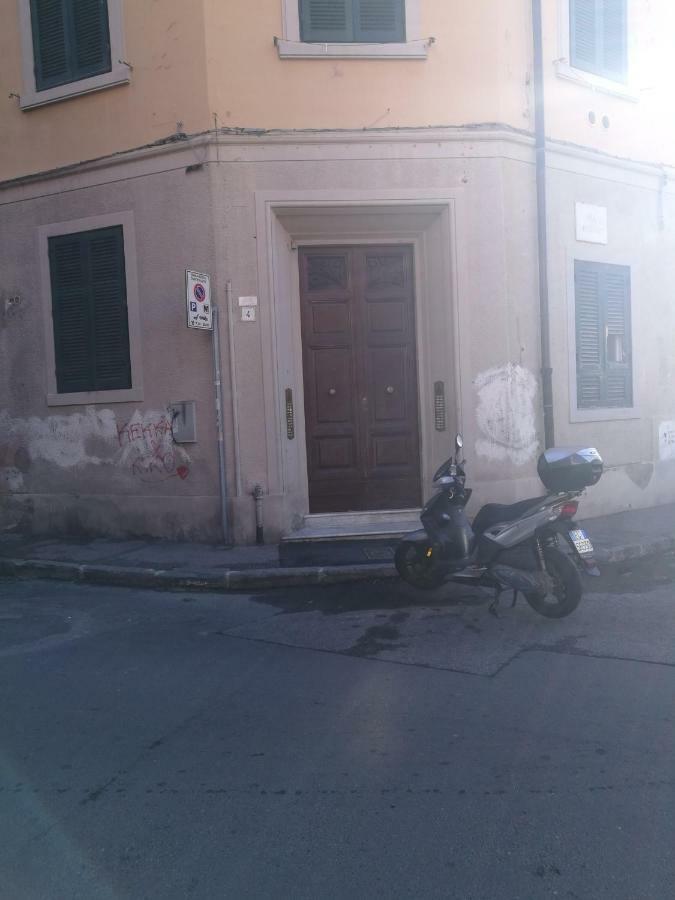 Casa L'Abbraccio Apartment Livorno Exterior photo
